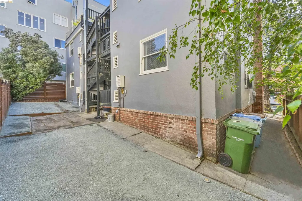 2421 Hilgard Avenue Berkeley CA 94709