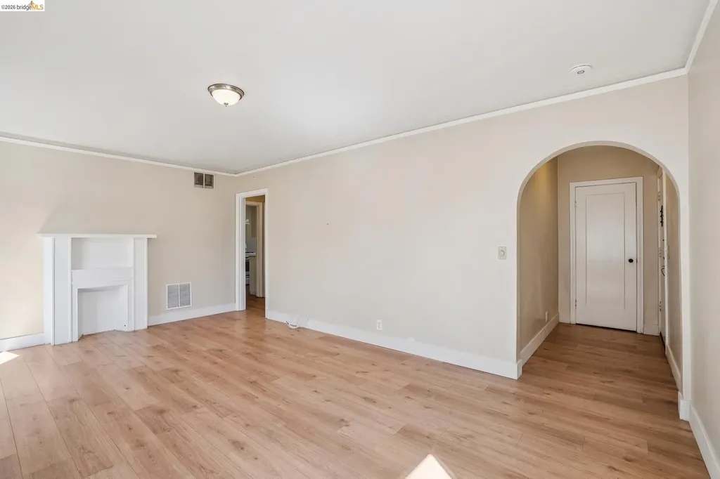 876-880 52nd Street Oakland CA 94608