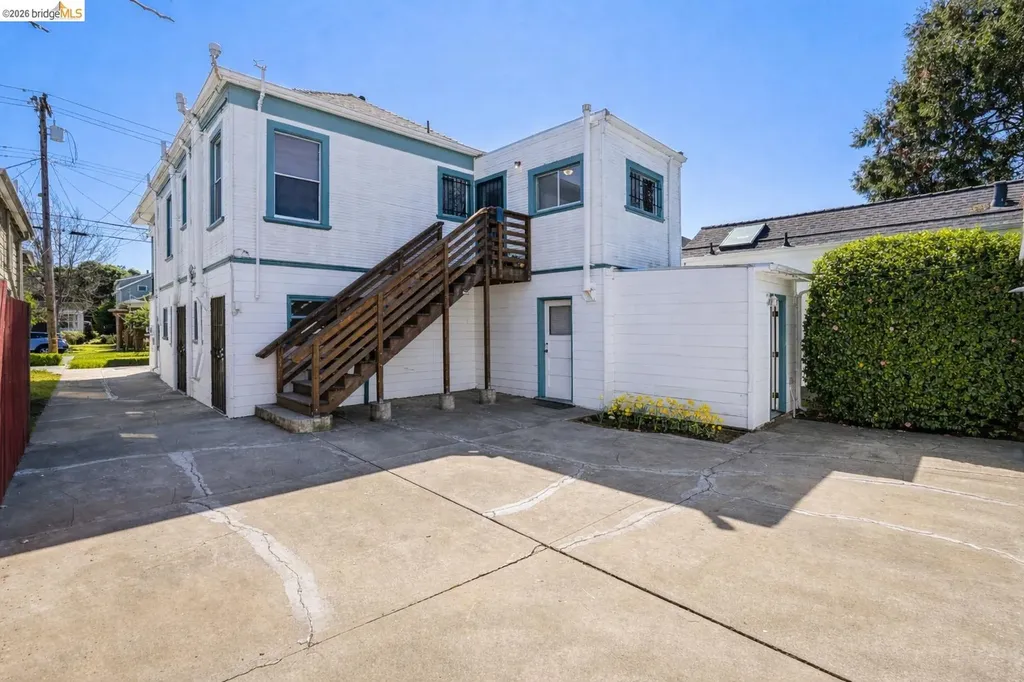 876-880 52nd Street Oakland CA 94608
