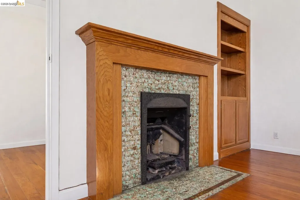 876-880 52nd Street Oakland CA 94608
