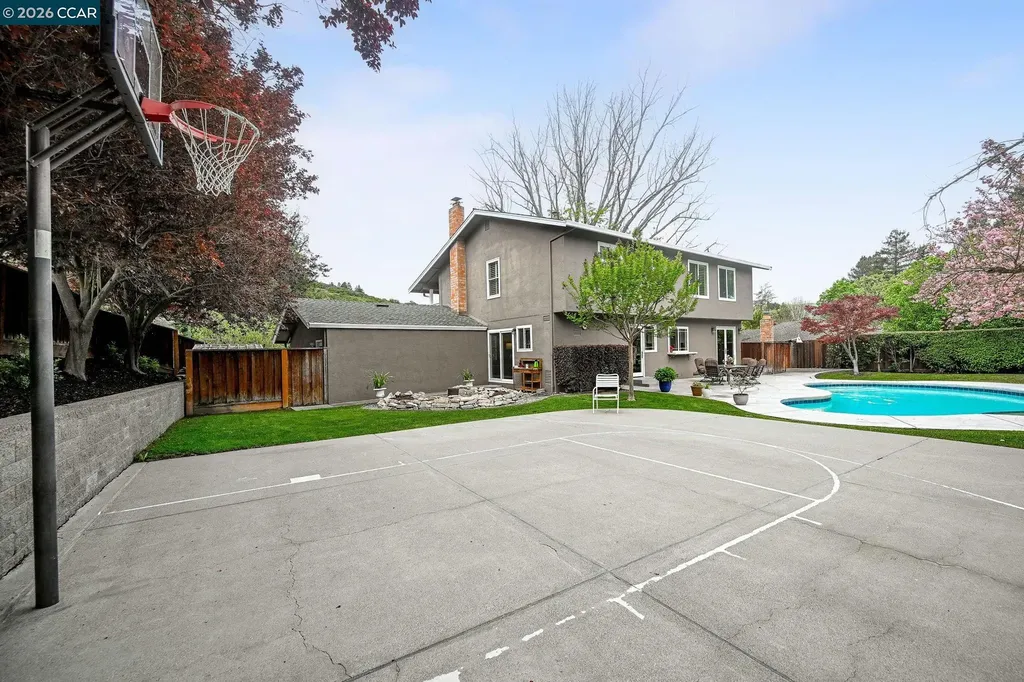 11 Ambleside Court Danville CA 94526