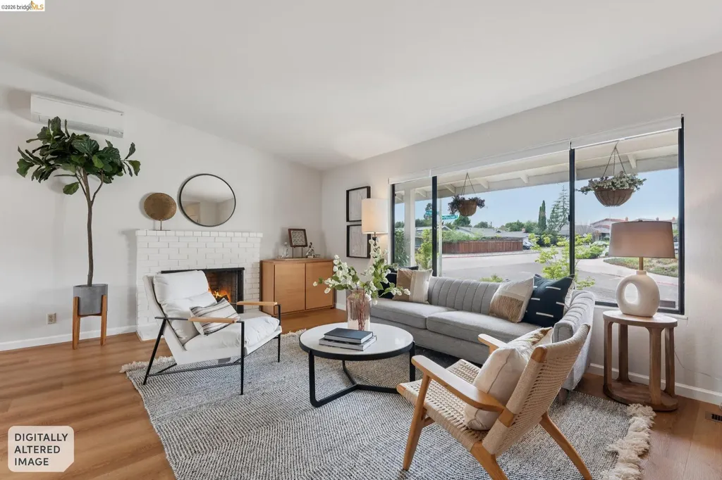 5200 Pinecrest Drive Oakland CA 94605