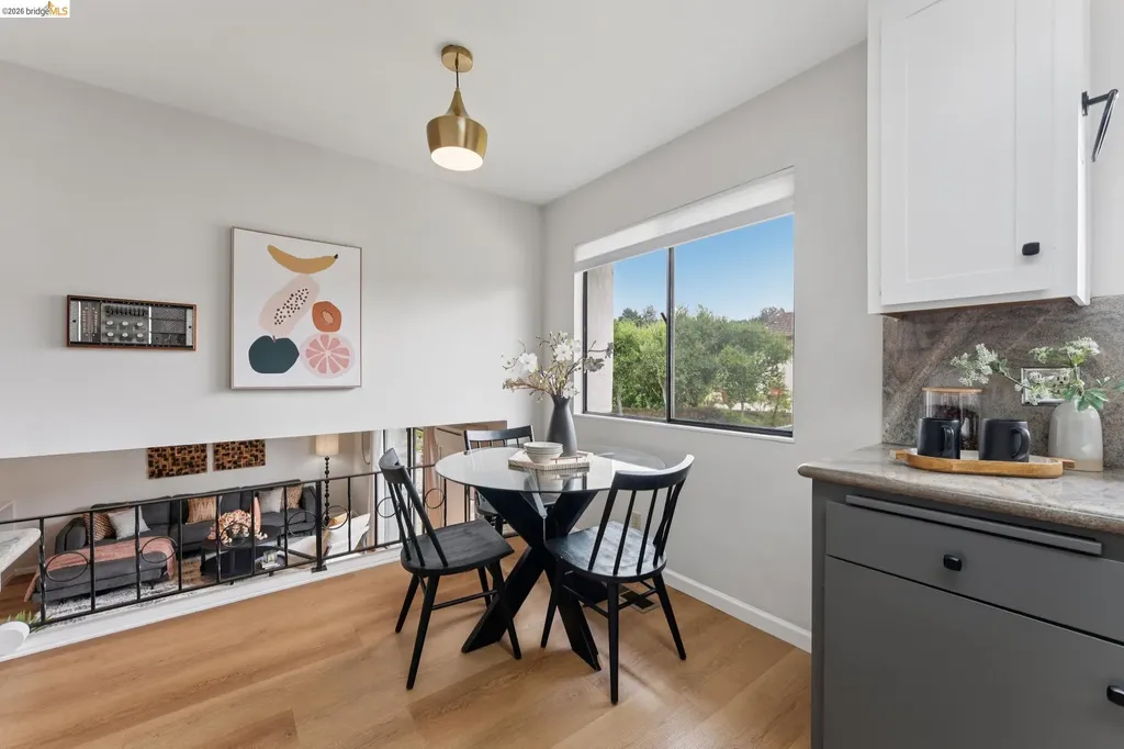 5200 Pinecrest Drive Oakland CA 94605