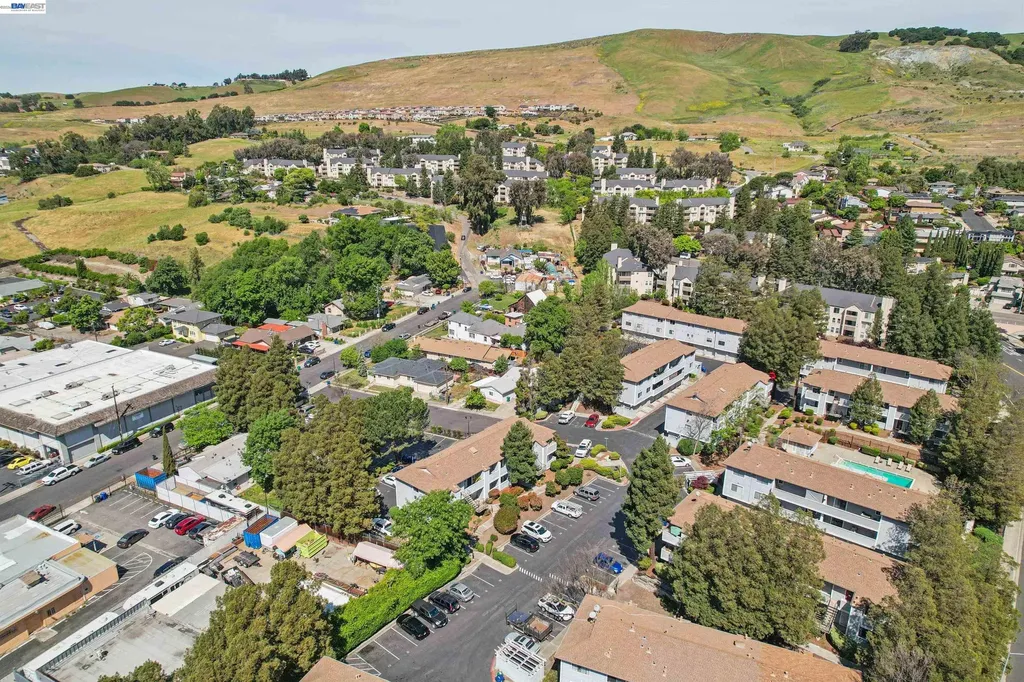 620 River Oak Way Hayward CA 94544