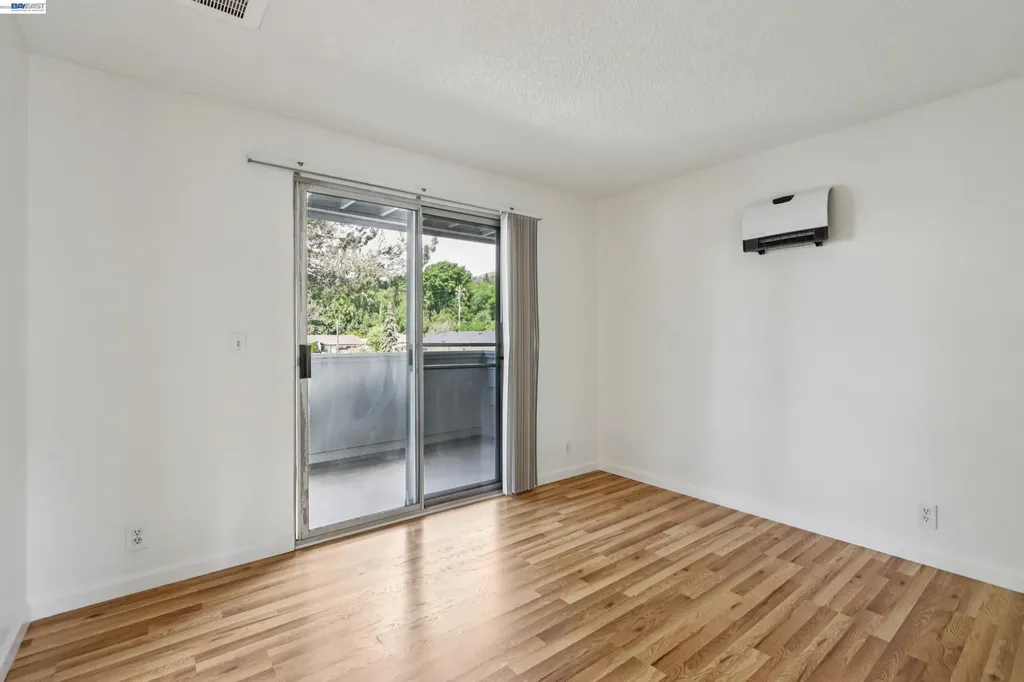 620 River Oak Way Hayward CA 94544