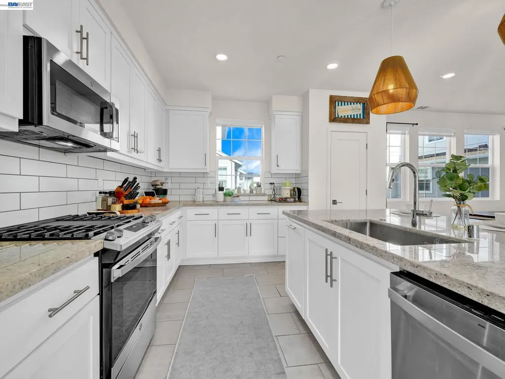 37457 Salt Grass Road Newark CA 94560