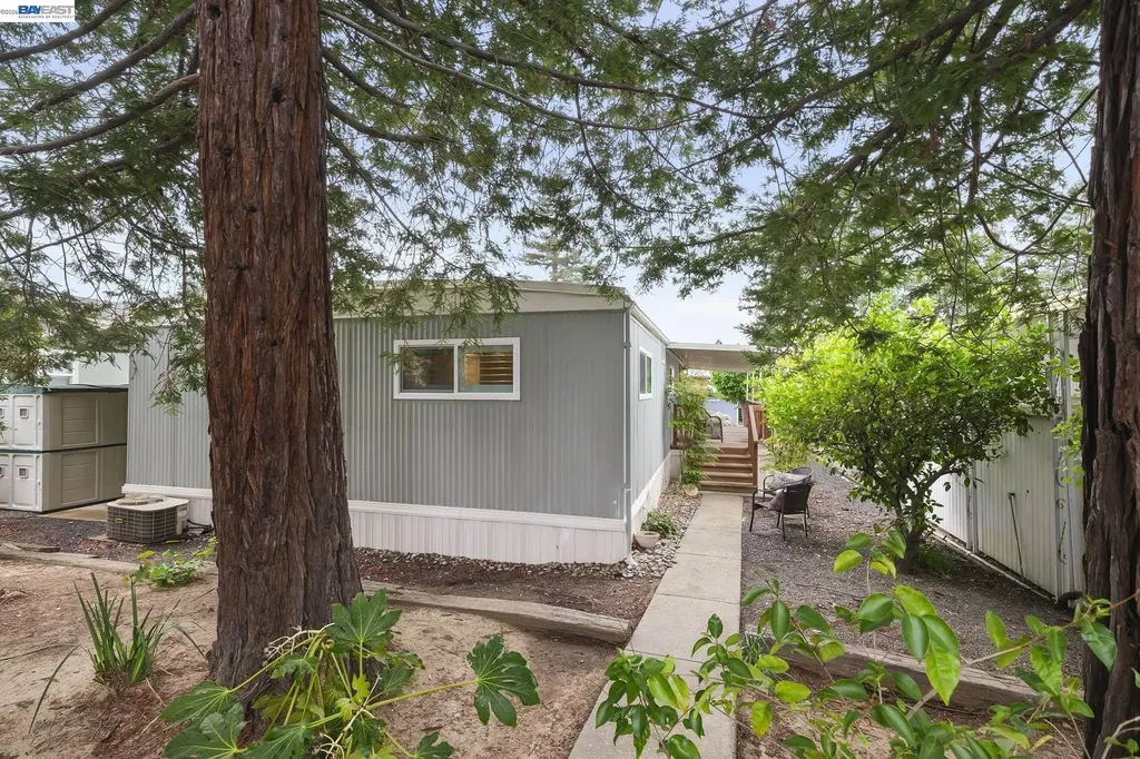 3231 Vineyard Ave., #94 Pleasanton CA 94566