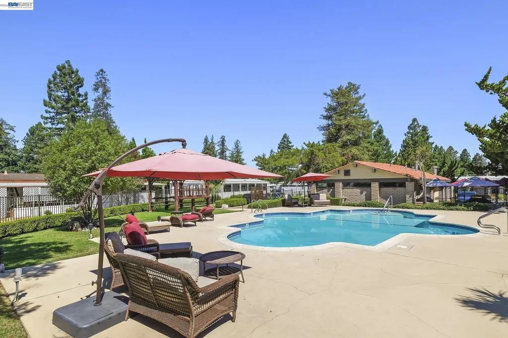 3231 Vineyard Ave., #94 Pleasanton CA 94566