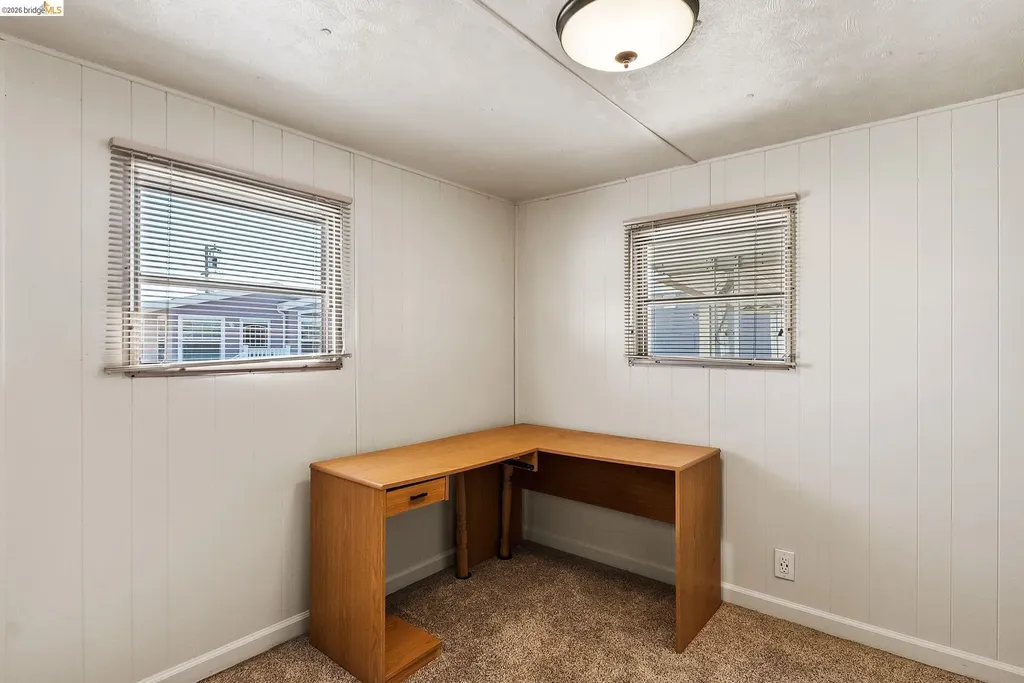 64 Oneida Oakley CA 94581