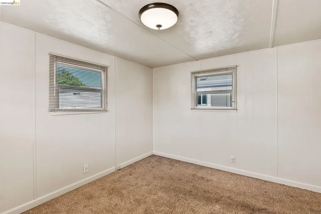 64 Oneida Oakley CA 94581