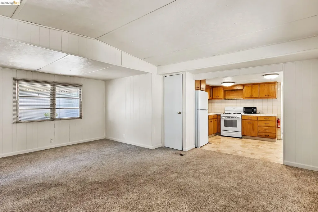 64 Oneida Oakley CA 94581