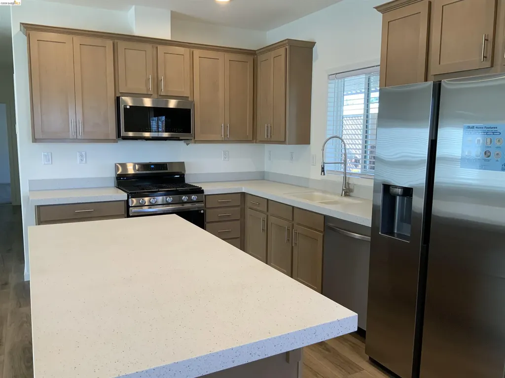 214 Maui Drive Pittsburg CA 94565
