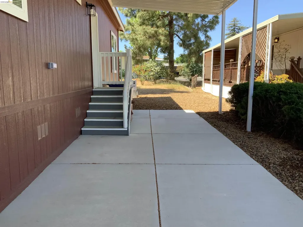 214 Maui Drive Pittsburg CA 94565