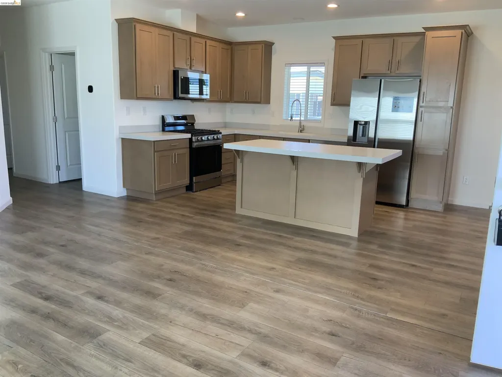 214 Maui Drive Pittsburg CA 94565