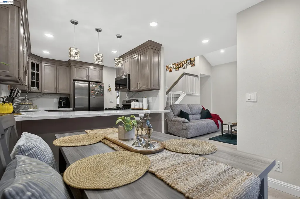 903 Appian Knoll Court El Sobrante CA 94803