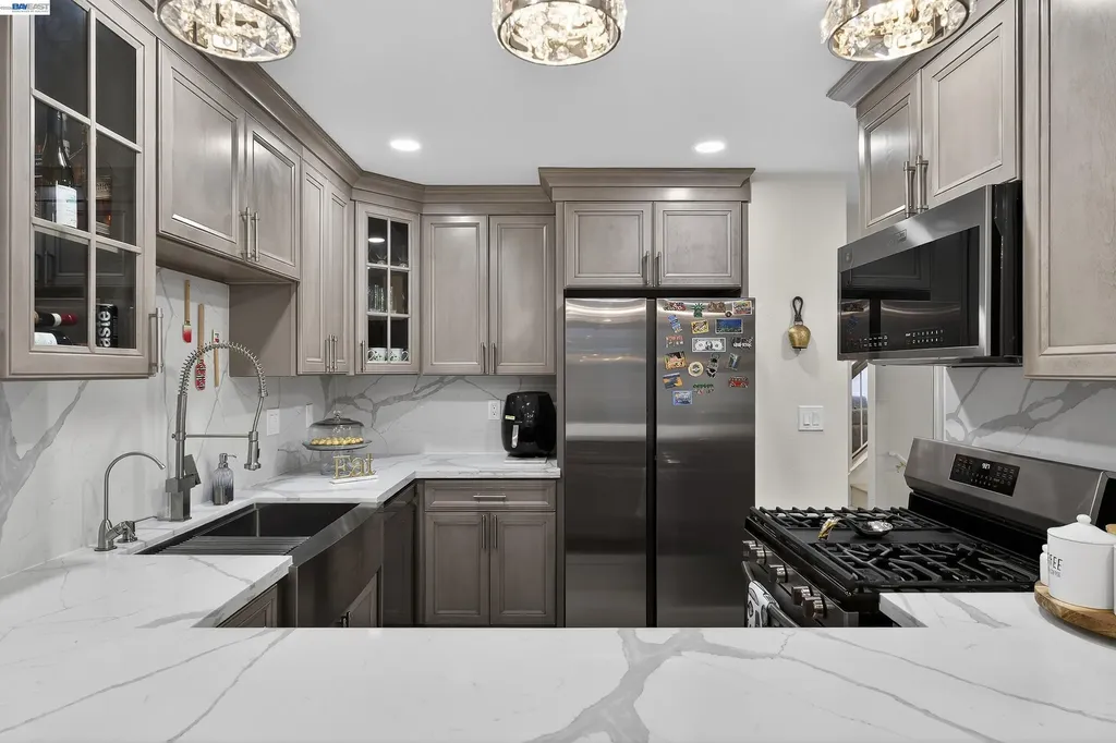 903 Appian Knoll Court El Sobrante CA 94803