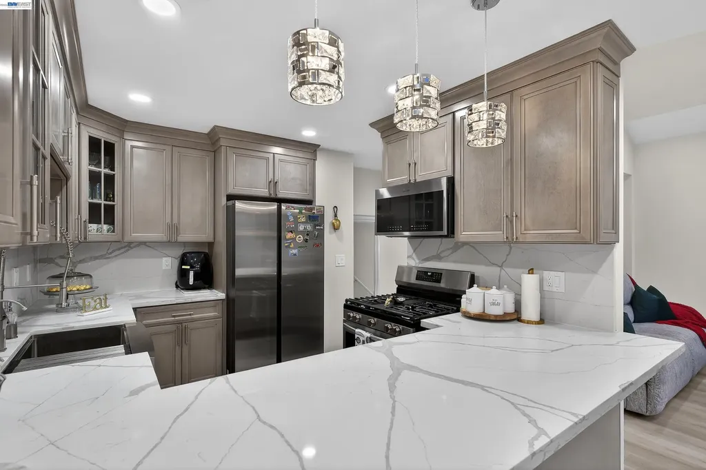 903 Appian Knoll Court El Sobrante CA 94803