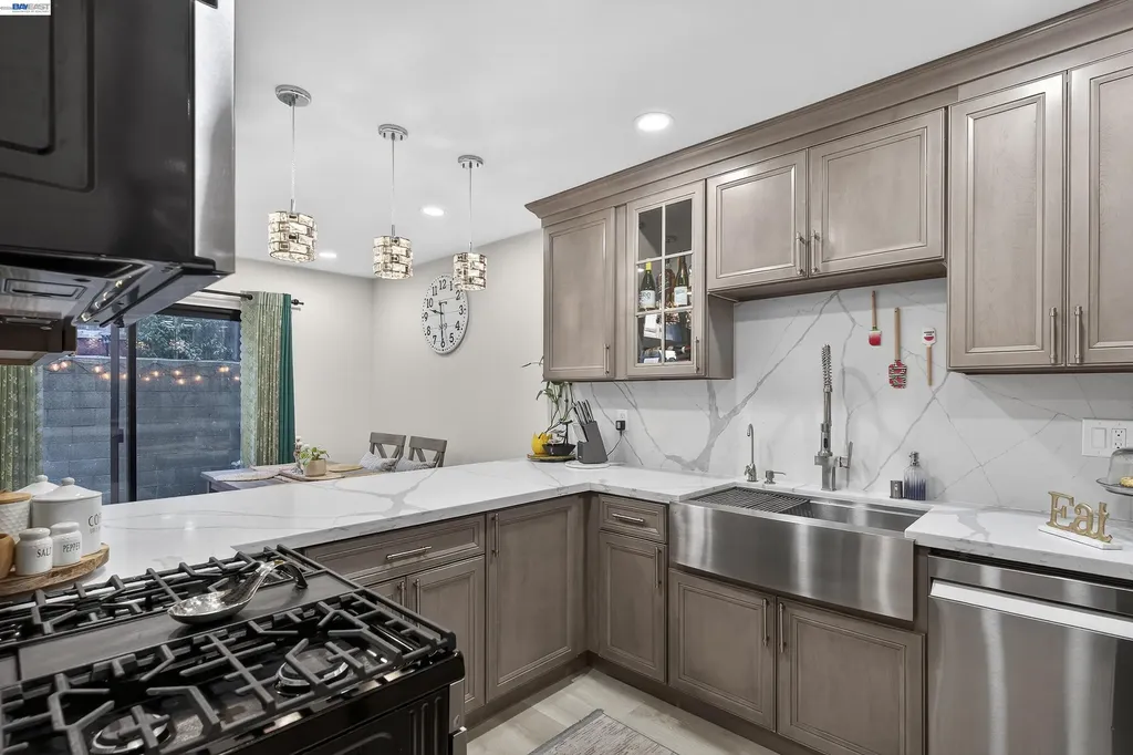 903 Appian Knoll Court El Sobrante CA 94803