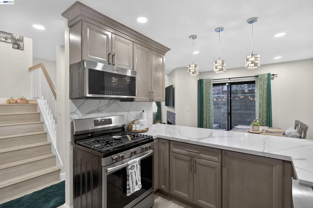 903 Appian Knoll Court El Sobrante CA 94803