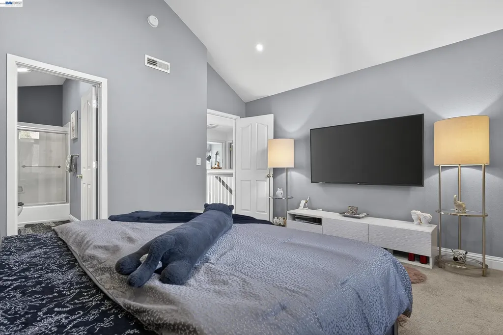 903 Appian Knoll Court El Sobrante CA 94803