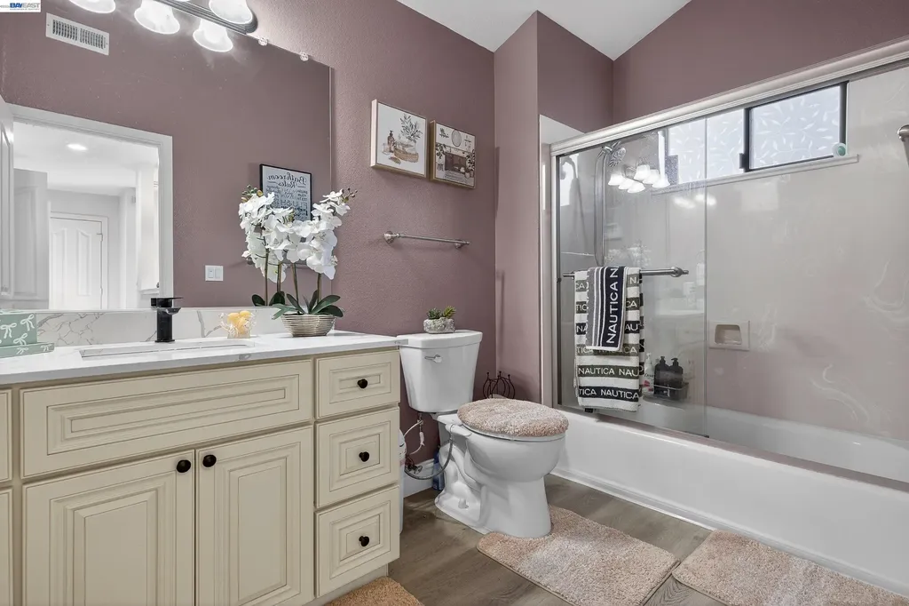 903 Appian Knoll Court El Sobrante CA 94803
