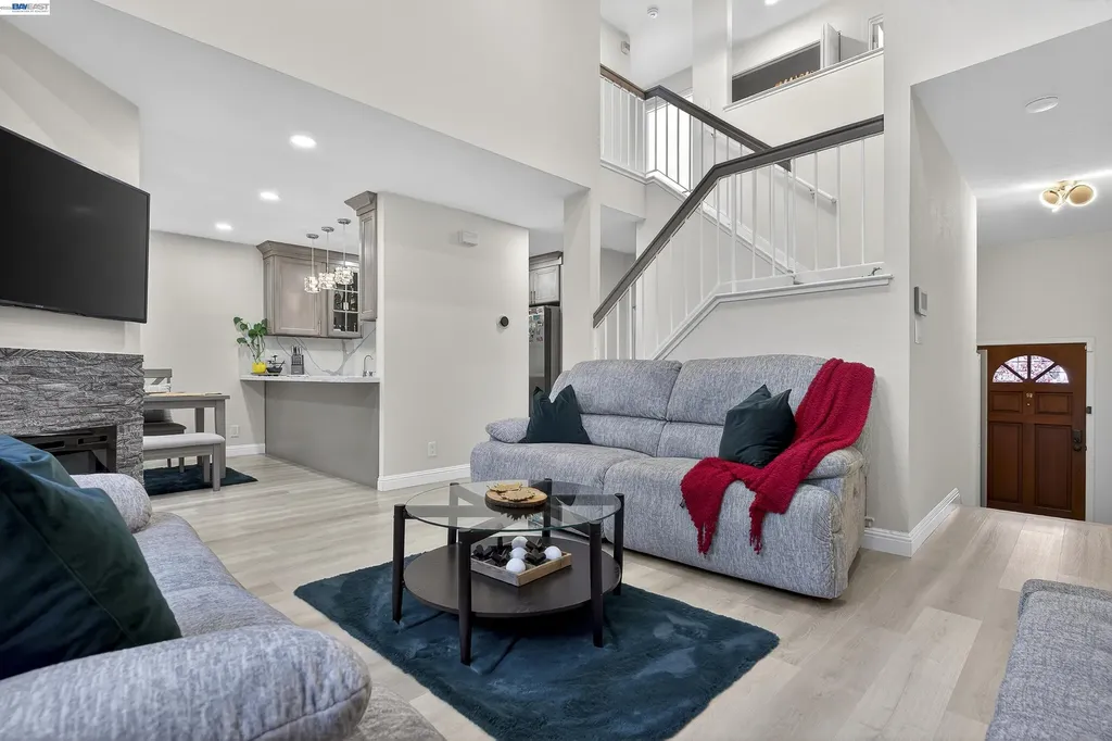 903 Appian Knoll Court El Sobrante CA 94803