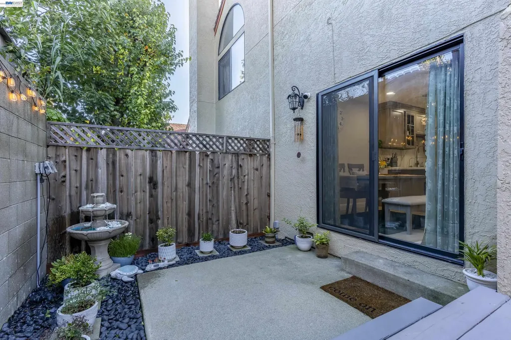 903 Appian Knoll Court El Sobrante CA 94803