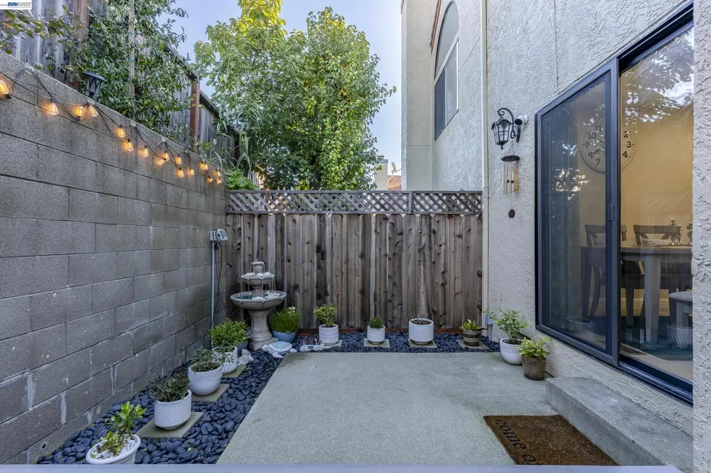 903 Appian Knoll Court El Sobrante CA 94803