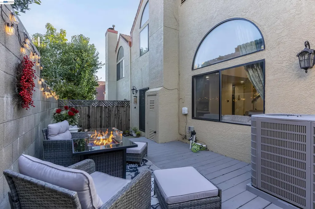903 Appian Knoll Court El Sobrante CA 94803