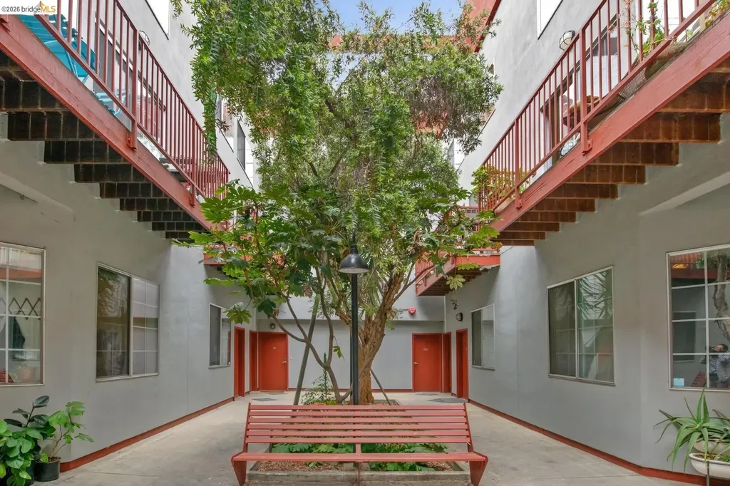 958 28th Street Oakland CA 94608