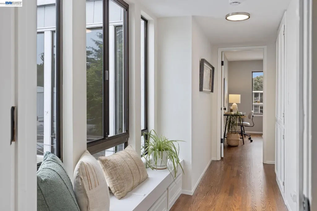 312 Tideway Drive Alameda CA 94501