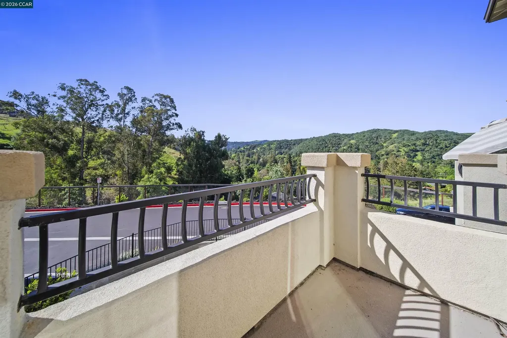 313 Laurel Knoll Drive Martinez CA 94553