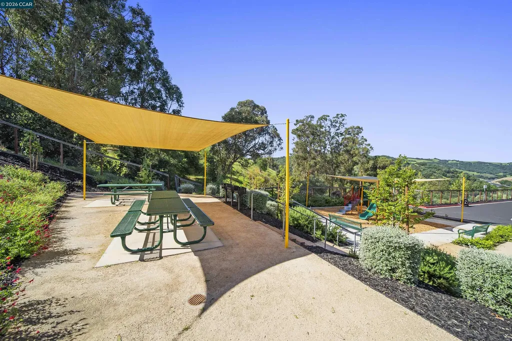 313 Laurel Knoll Drive Martinez CA 94553