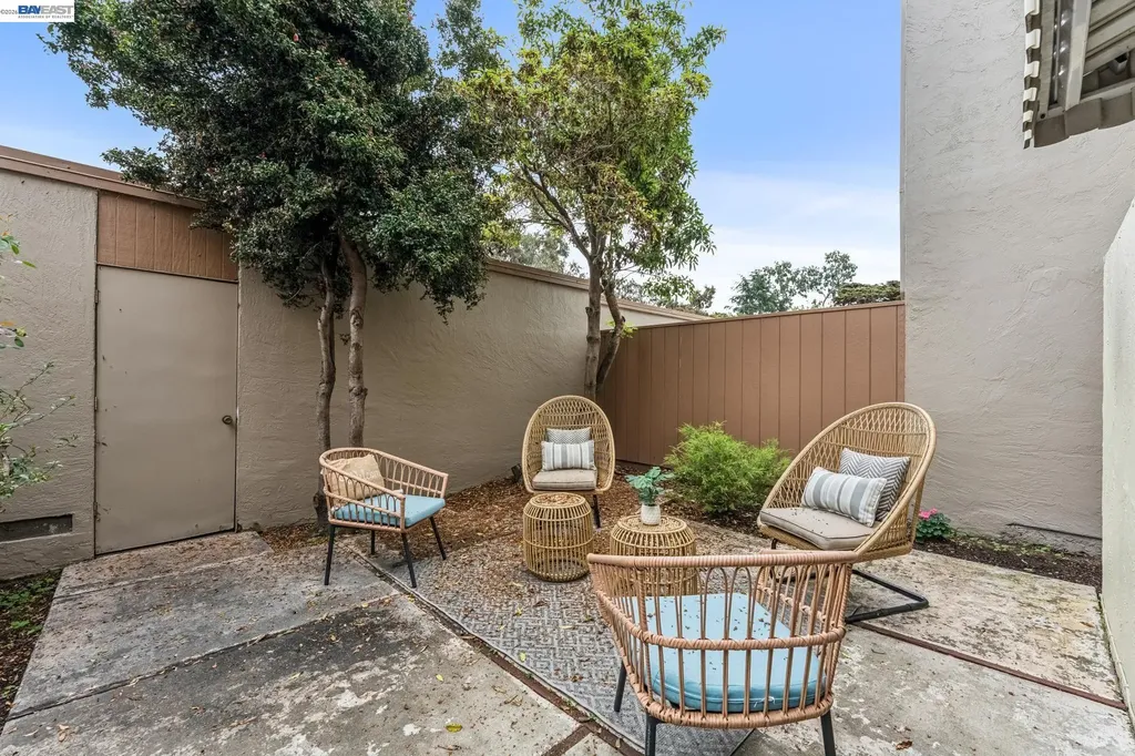 1130 Fontana Drive Alameda CA 94502