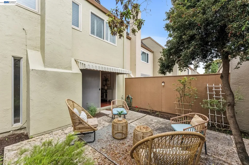 1130 Fontana Drive Alameda CA 94502