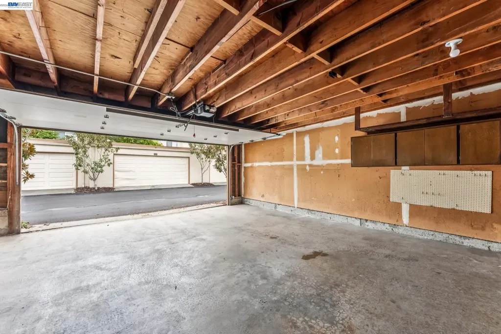1130 Fontana Drive Alameda CA 94502