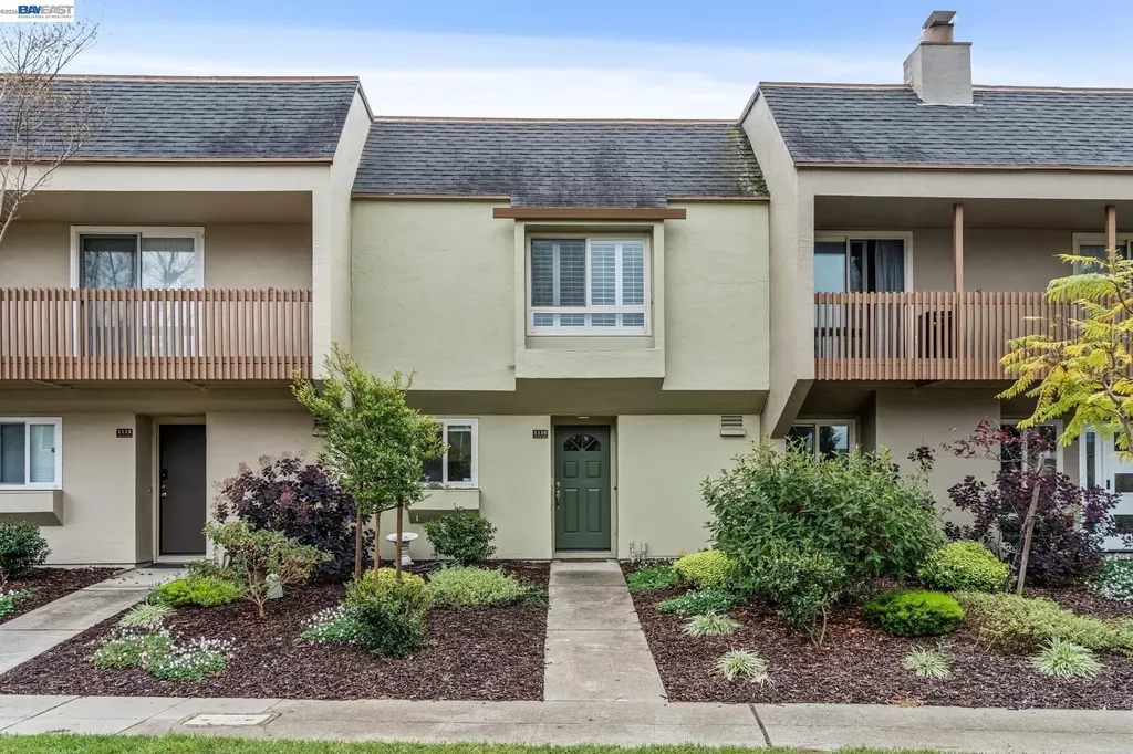 1130 Fontana Drive Alameda CA 94502