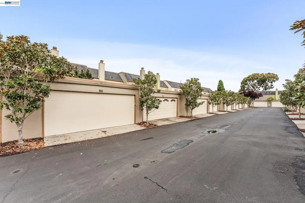 1130 Fontana Drive Alameda CA 94502