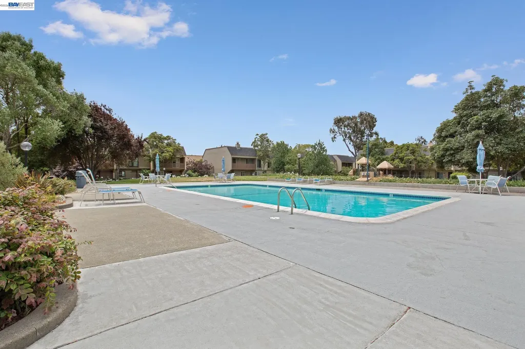 1130 Fontana Drive Alameda CA 94502