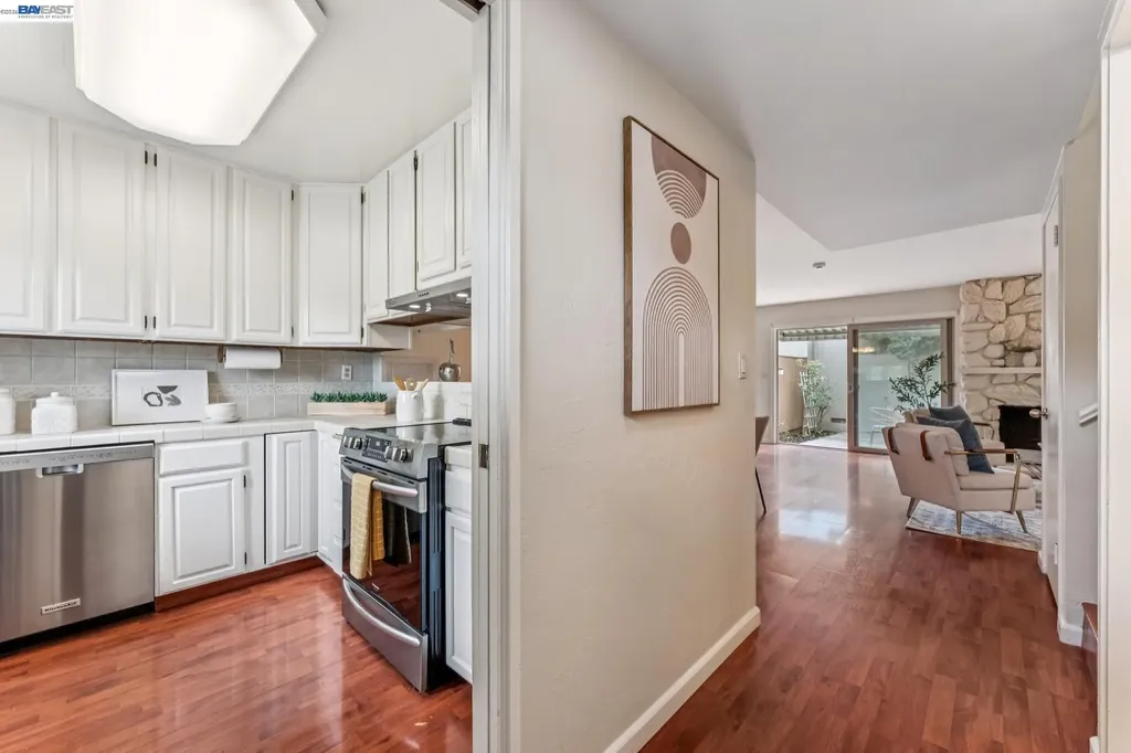 1130 Fontana Drive Alameda CA 94502