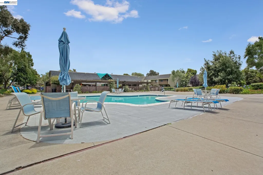 1130 Fontana Drive Alameda CA 94502