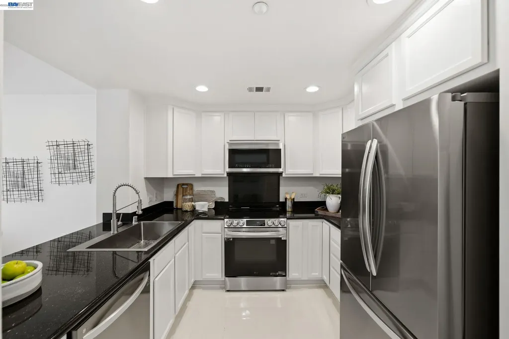 49002 Cinnamon Ferm Common Fremont CA 94539