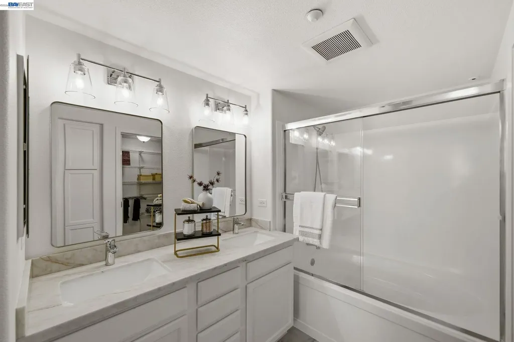 49002 Cinnamon Ferm Common Fremont CA 94539
