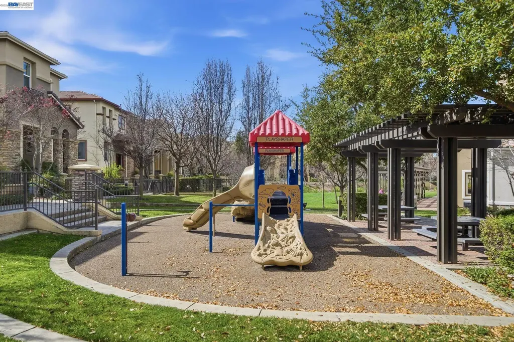 49002 Cinnamon Ferm Common Fremont CA 94539