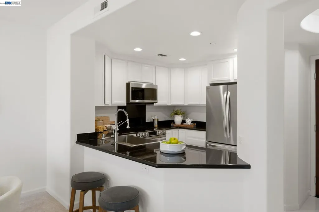 49002 Cinnamon Ferm Common Fremont CA 94539