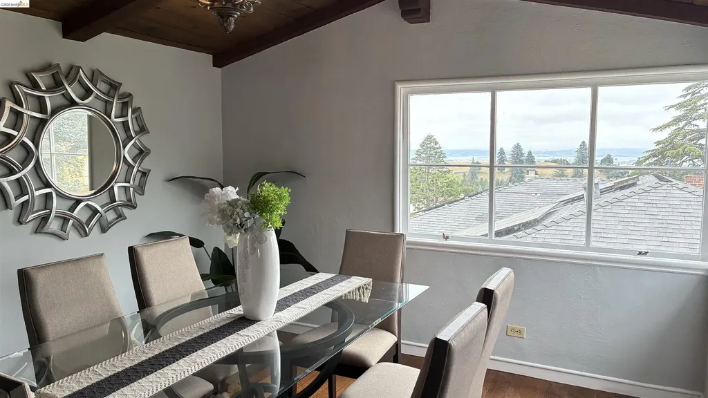 135 Alta Road Oakland CA 94618