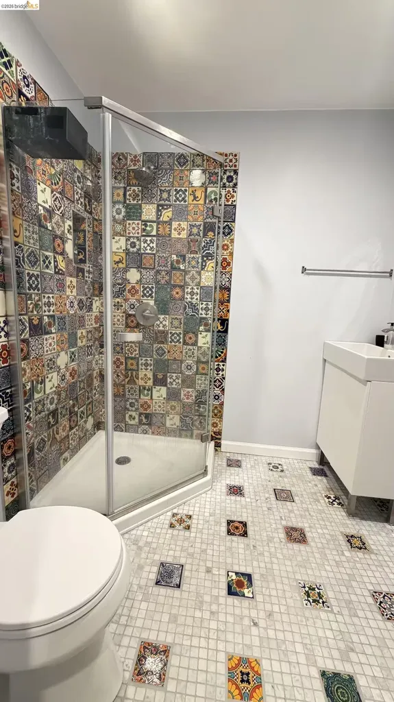135 Alta Road Oakland CA 94618