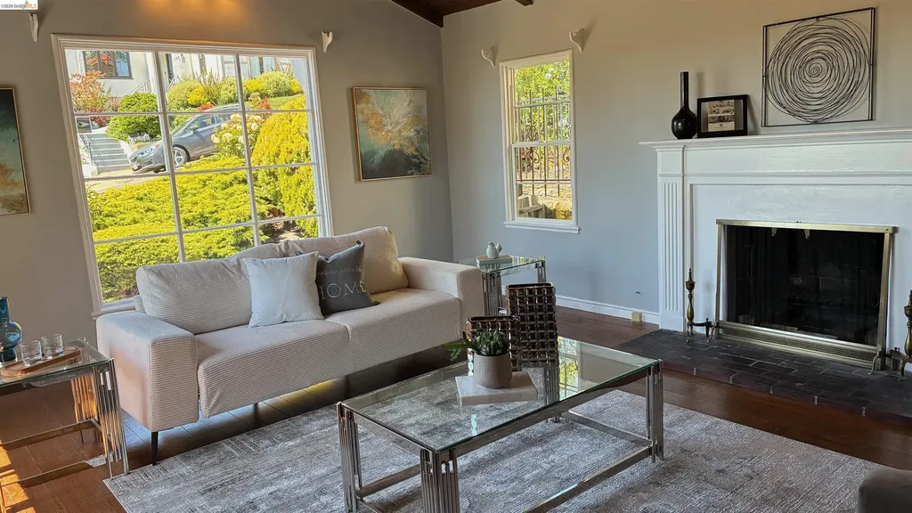 135 Alta Road Oakland CA 94618