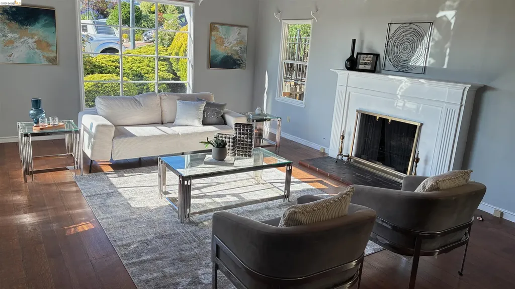 135 Alta Road Oakland CA 94618