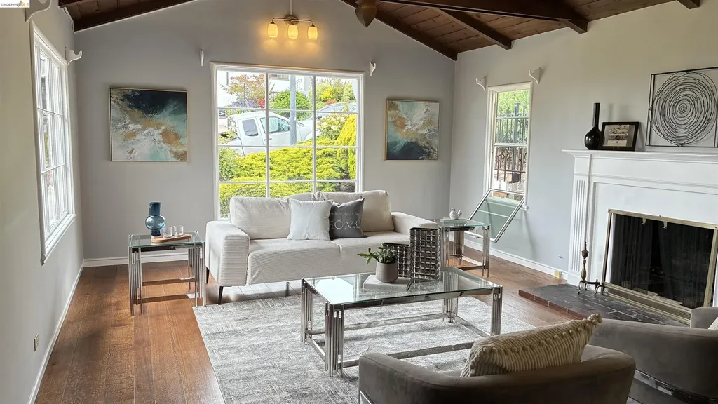 135 Alta Road Oakland CA 94618